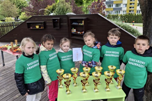 Sukvietėme draugus į orientacines žaidynes „Sveikiau ir judriau“